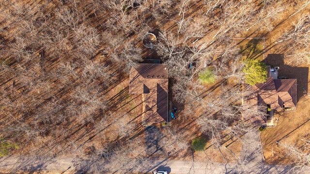 7785 Nadine Road, Houston, MO 65483