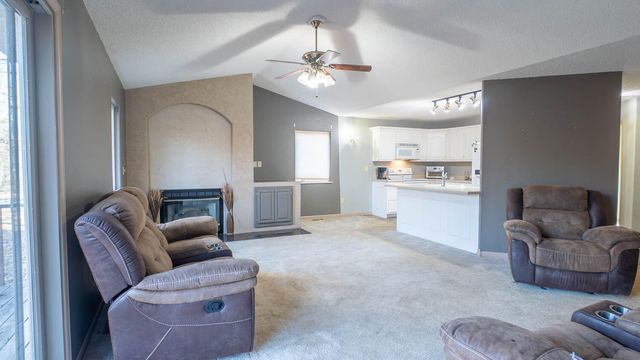 7785 Nadine Road, Houston, MO 65483