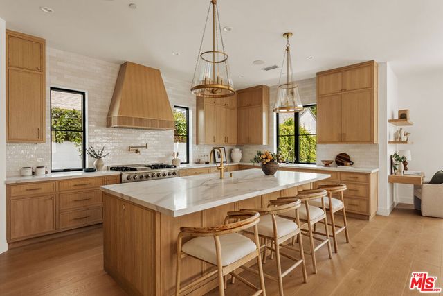 8346 Mcconnell, Westchester, CA 90045