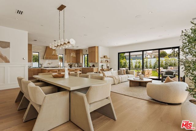 8346 Mcconnell, Westchester, CA 90045