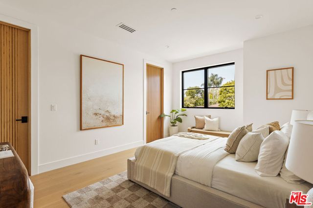 8346 Mcconnell, Westchester, CA 90045