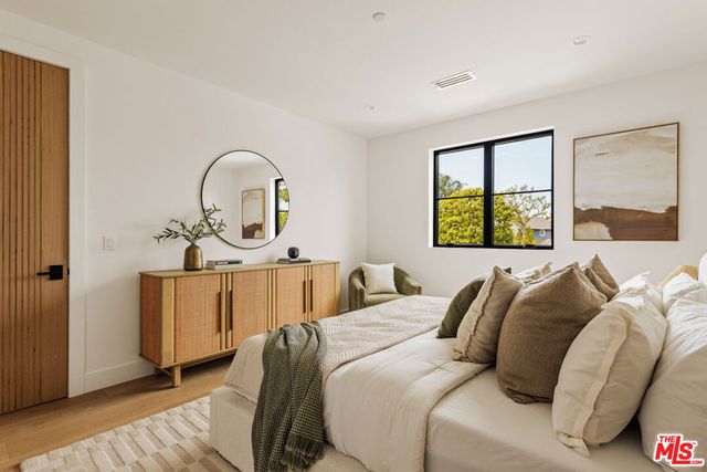8346 Mcconnell, Westchester, CA 90045