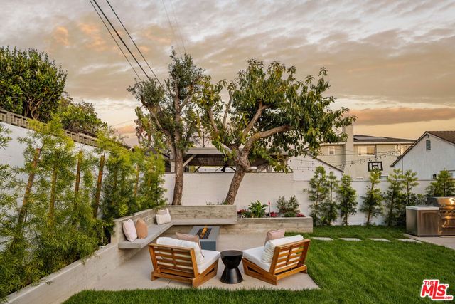 8346 Mcconnell, Westchester, CA 90045