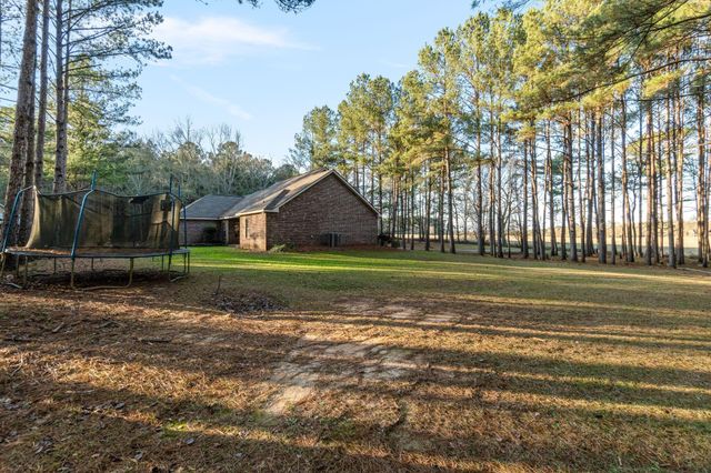 320 Everett Drennan Rd, Sumrall, MS 39482