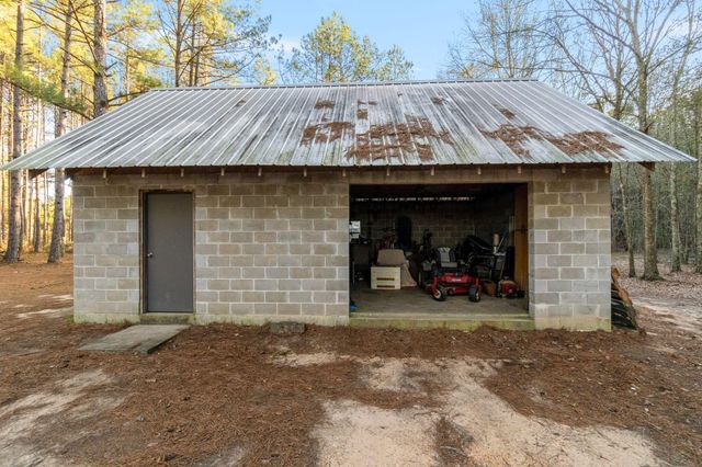 320 Everett Drennan Rd, Sumrall, MS 39482