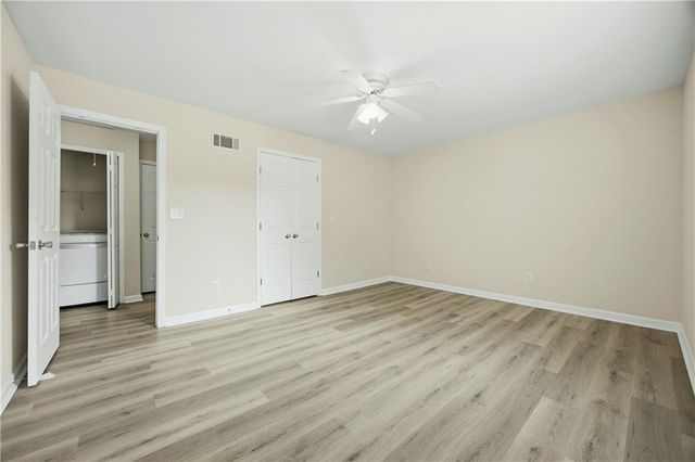 212 Summer Place, Norcross, GA 30071