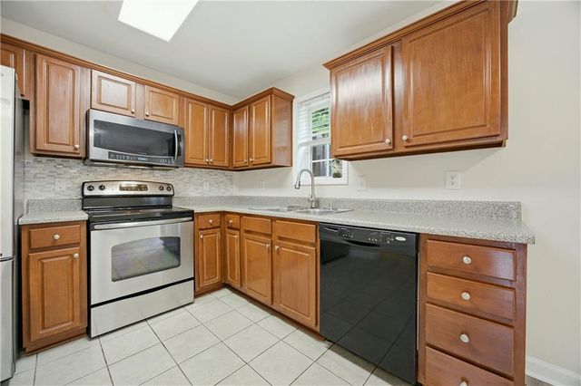212 Summer Place, Norcross, GA 30071