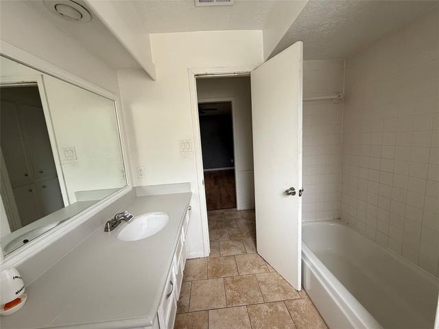 19310 Oak Timbers Drive, Humble, TX 77346