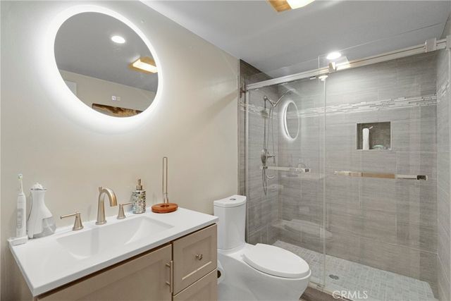 21335 Dove, Chatsworth, CA 91311