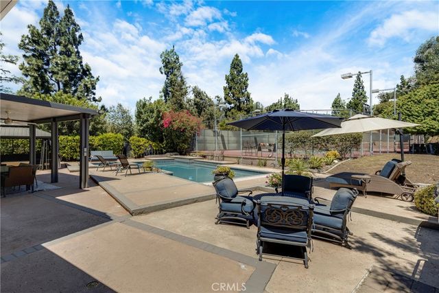 21335 Dove, Chatsworth, CA 91311