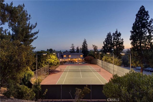 21335 Dove, Chatsworth, CA 91311