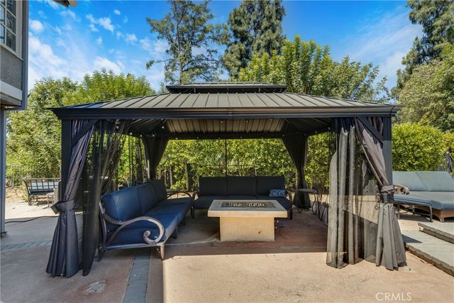 21335 Dove, Chatsworth, CA 91311