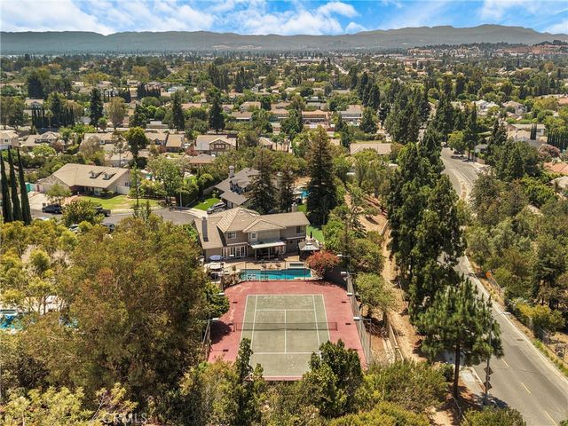 21335 Dove, Chatsworth, CA 91311