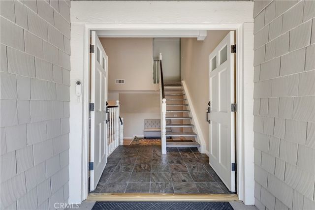 21335 Dove, Chatsworth, CA 91311