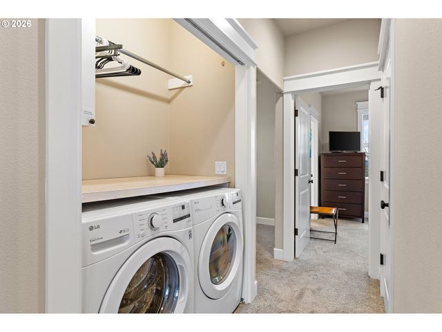 9414 Se CAUSEY Ave, Happy Valley, OR 97086