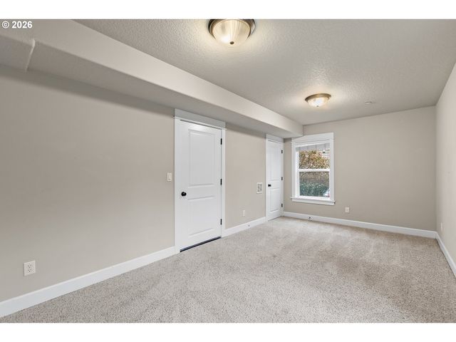 9414 Se CAUSEY Ave, Happy Valley, OR 97086