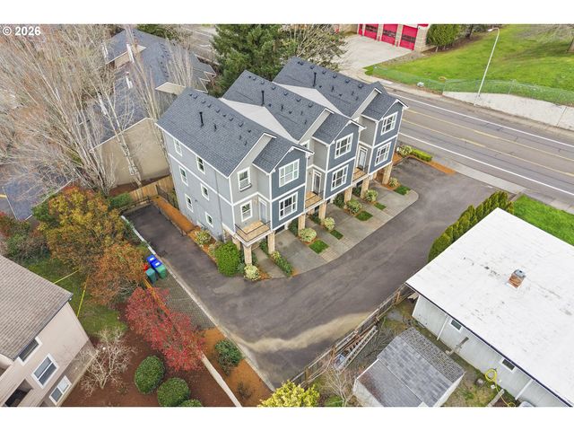 9414 Se CAUSEY Ave, Happy Valley, OR 97086