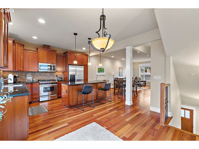 9414 Se CAUSEY Ave, Happy Valley, OR 97086