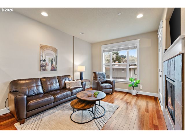 9414 Se CAUSEY Ave, Happy Valley, OR 97086