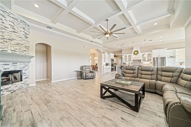 2258 Loxley Dr, Corpus Christi, TX 78415