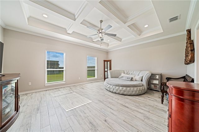 2258 Loxley Dr, Corpus Christi, TX 78415