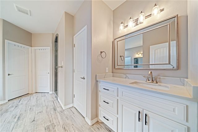2258 Loxley Dr, Corpus Christi, TX 78415