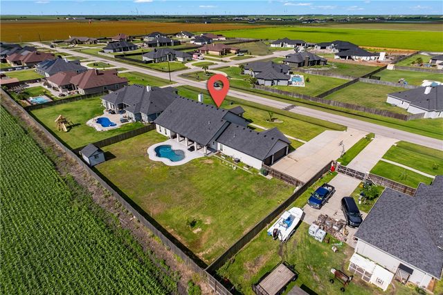 2258 Loxley Dr, Corpus Christi, TX 78415