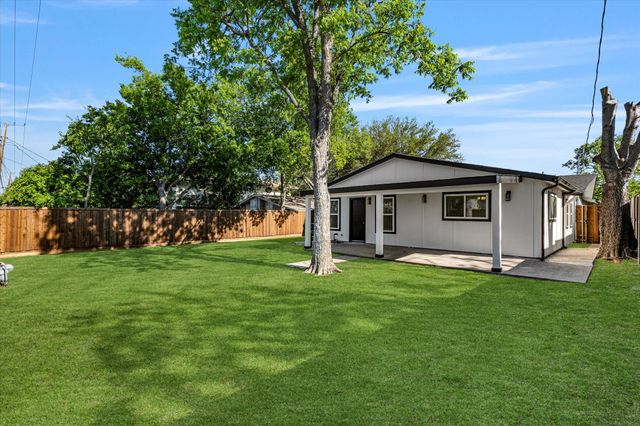 4305 Pineridge Drive, Garland, TX 75042