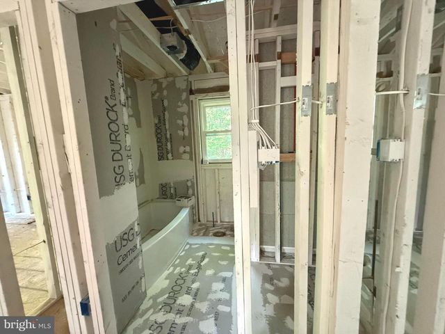 4285 ROUTE 27, Princeton, NJ 08540