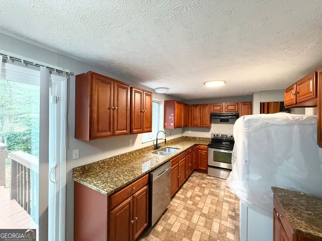 4979 Stone Trace, Stone Mountain, GA 30083