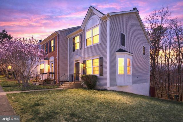 2706 BRIER POND CIR, Woodbridge, VA 22191