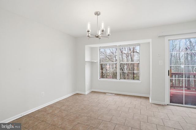 2706 BRIER POND CIR, Woodbridge, VA 22191