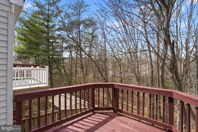 2706 BRIER POND CIR, Woodbridge, VA 22191