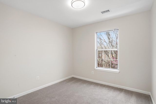 2706 BRIER POND CIR, Woodbridge, VA 22191