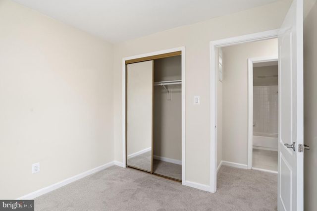 2706 BRIER POND CIR, Woodbridge, VA 22191