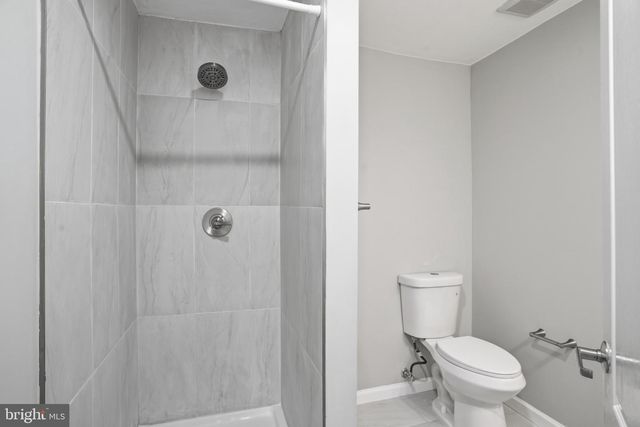 2706 BRIER POND CIR, Woodbridge, VA 22191