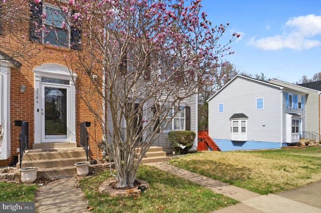 2706 BRIER POND CIR, Woodbridge, VA 22191