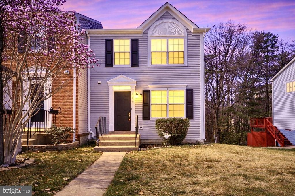 2706 BRIER POND CIR, Woodbridge, VA 22191