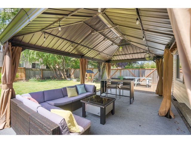 3141 Sw 176TH Ave, Beaverton, OR 97003