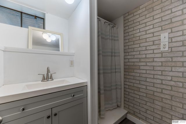 1530 S 142nd Circle, Omaha, NE 68144