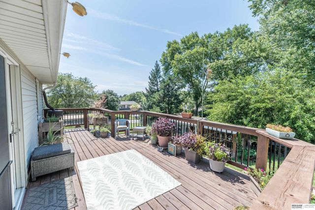 1530 S 142nd Circle, Omaha, NE 68144