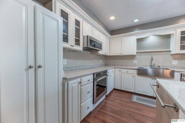 1530 S 142nd Circle, Omaha, NE 68144