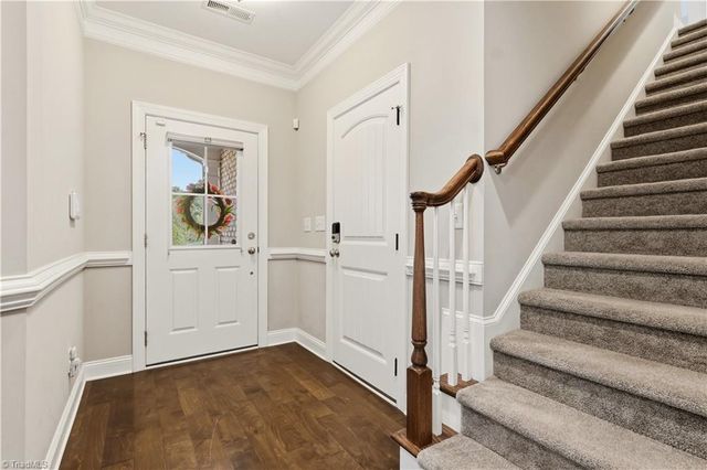 901 Kinloch Drive, Winston-salem, NC 27107