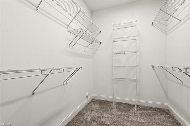 901 Kinloch Drive, Winston-salem, NC 27107