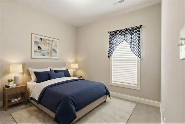 901 Kinloch Drive, Winston-salem, NC 27107