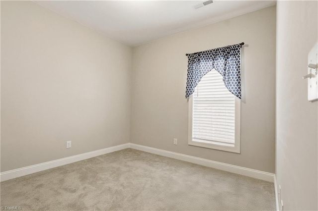 901 Kinloch Drive, Winston-salem, NC 27107
