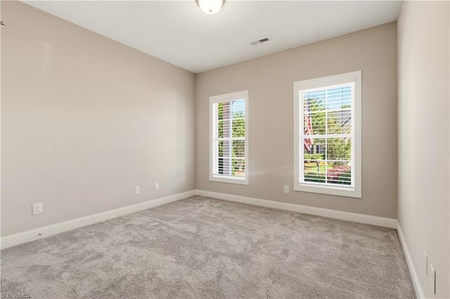 901 Kinloch Drive, Winston-salem, NC 27107