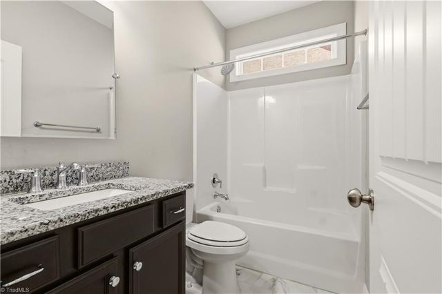 901 Kinloch Drive, Winston-salem, NC 27107