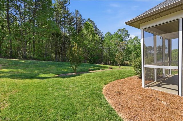 901 Kinloch Drive, Winston-salem, NC 27107