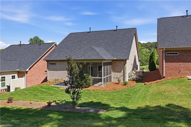 901 Kinloch Drive, Winston-salem, NC 27107
